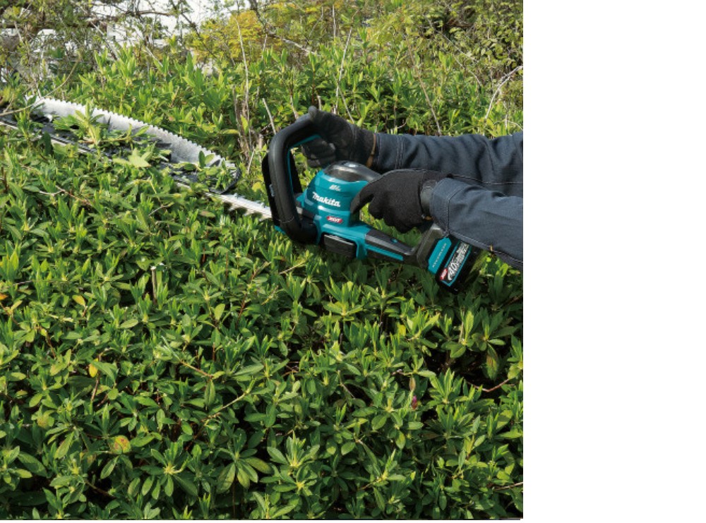 เครื่องตัดแต่งพุ่มไม้ไร้สาย MAKITA UH021GZ ขนาด 600 มม  40Vmax  ตัวเปล่า 