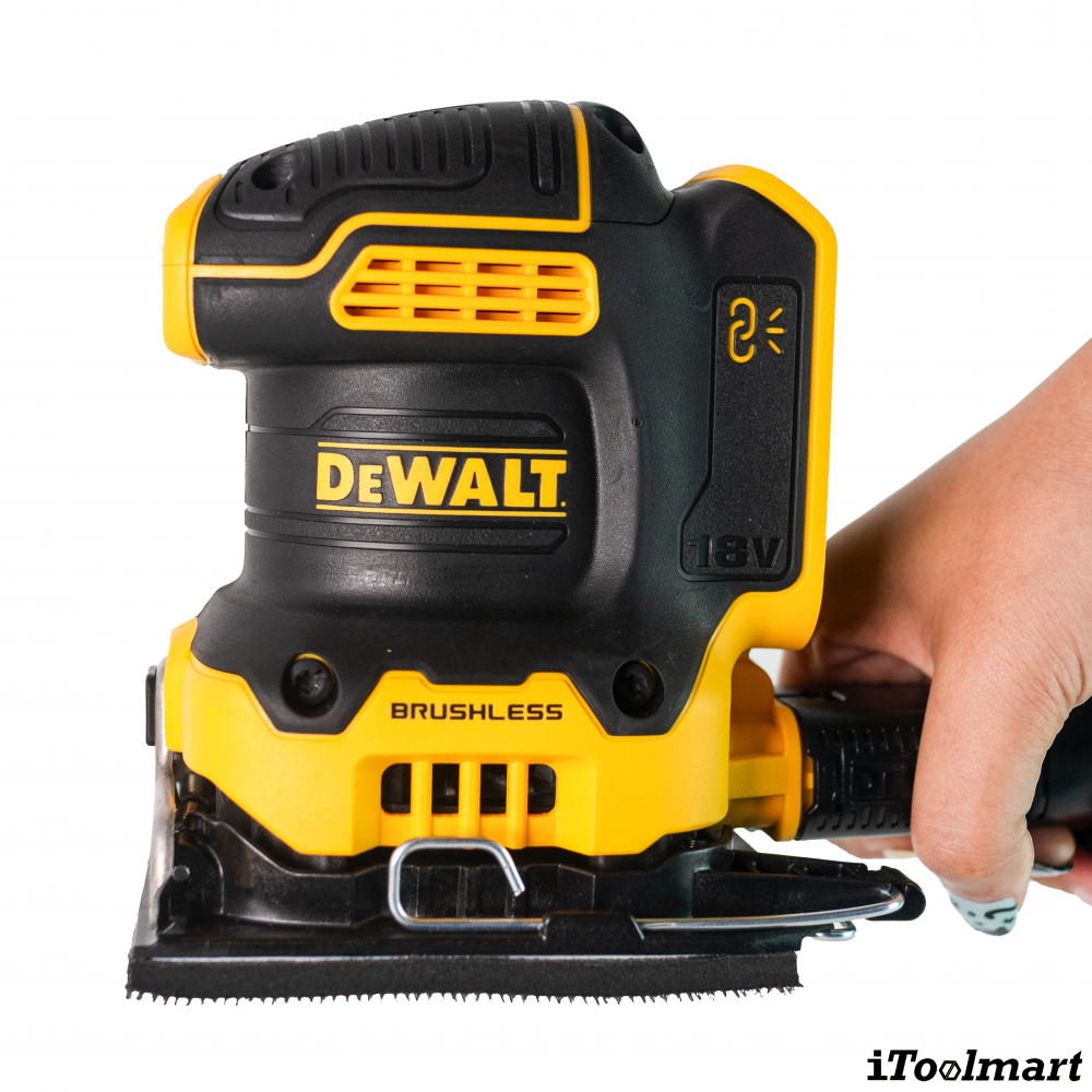 เครื่องขัดกระดาษทราย ไร้สาย DEWALT DCW200N XJ 20V Max ขนาด 1 4 แผ่น  ตัวเปล่า 