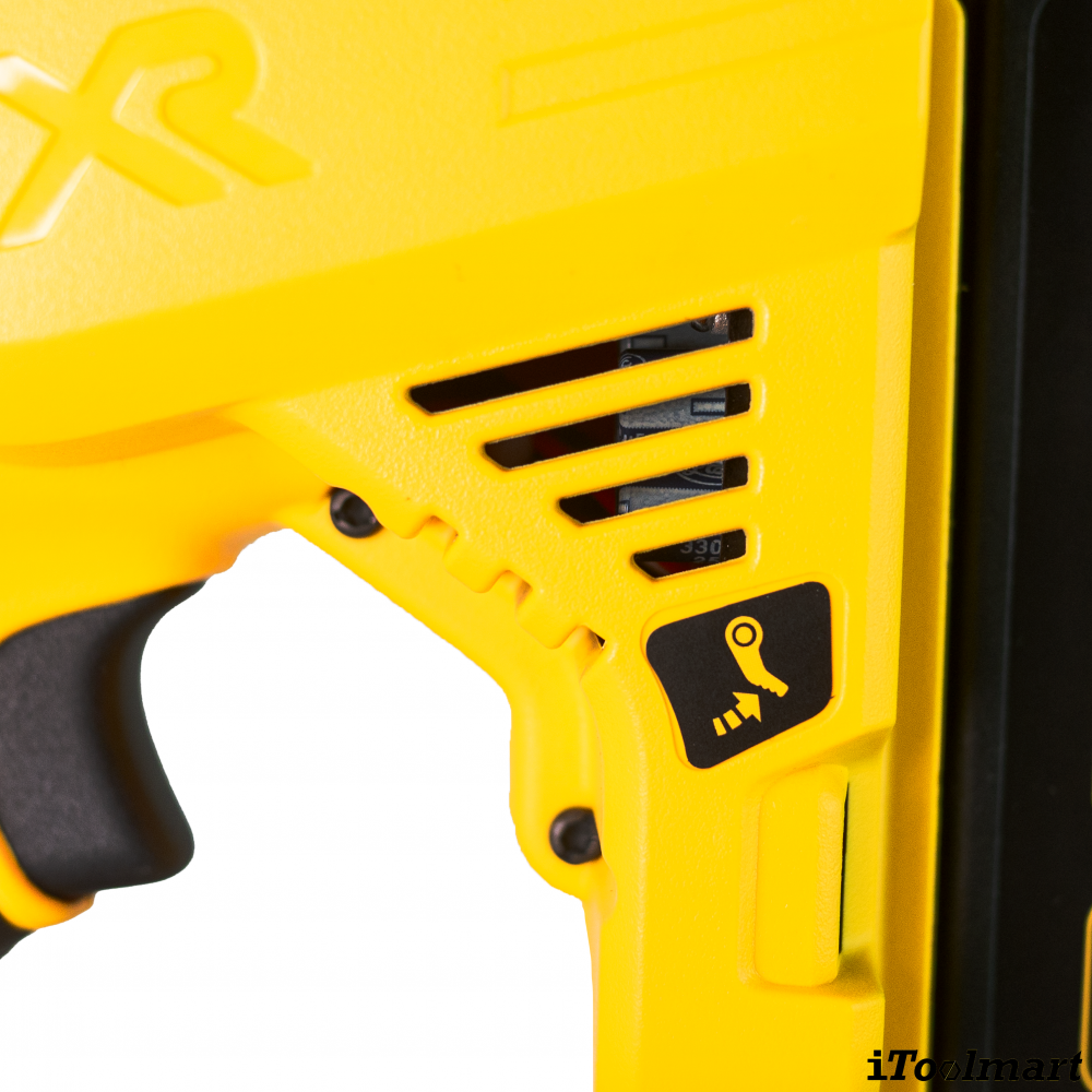 เครื่องยิงตะปูคอนกรีต ไร้สาย DEWALT DCN890 18V XR Li Ion  ตัวเปล่า 