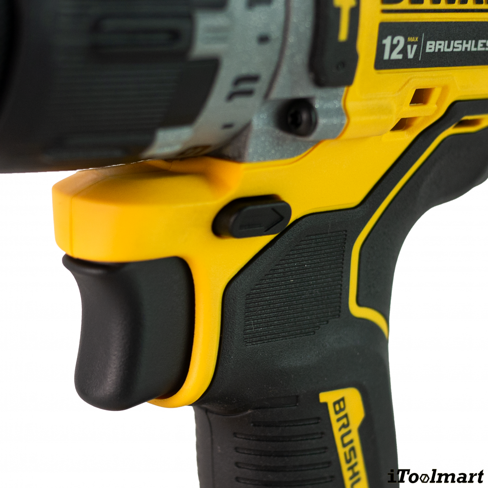 ชุดสว่านกระแทกและไขควงกระแทกไร้สาย Dewalt DCK2111L2T B1 12V 