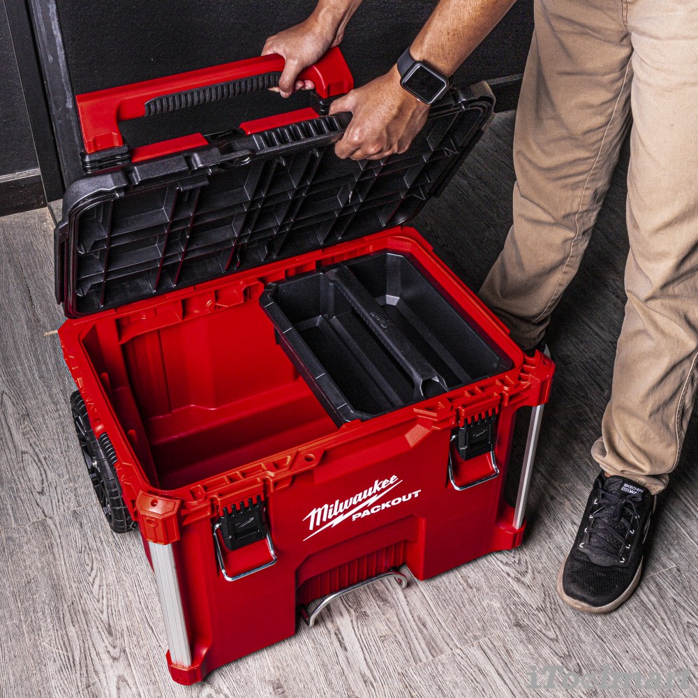 กล่องเครื่องมือ พร้อมล้อเข็น MILWAUKEE 48-22-8426 PACKOUT Rollong Tool Box