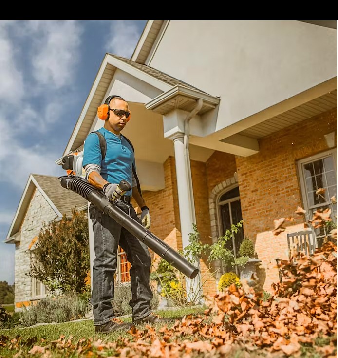 เครื่องเป่าใบไม้ STIHL BR200