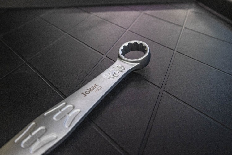 ประแจแหวน (Box End Wrench)