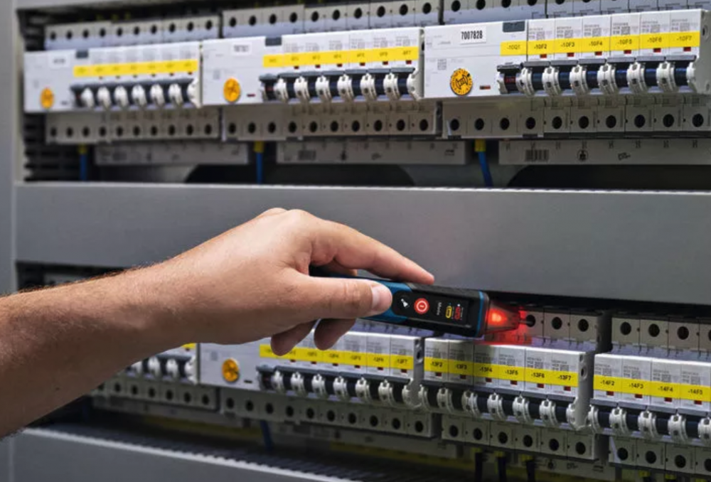 ปากกาวัดไฟ แบบไม่สัมผัสแรงดัน BOSCH GVD 1000-17 Professional 1000V