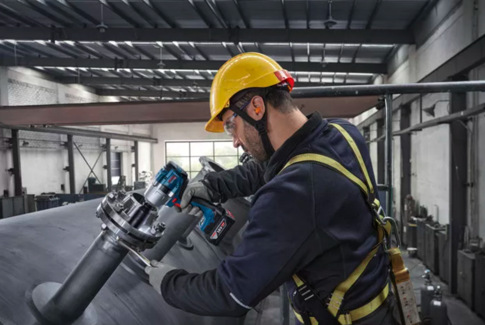 บล็อกกระแทกไร้สาย BOSCH GDS 18V-780 Professional ขนาด 1/2 นิ้ว แรงบิด 1000 นิวตันเมตร (ตัวเปล่า)