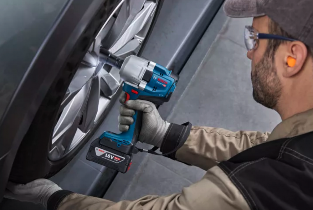 บล็อกกระแทกไร้สาย BOSCH GDS 18V-780 Professional ขนาด 1/2 นิ้ว แรงบิด 1000 นิวตันเมตร (ตัวเปล่า)