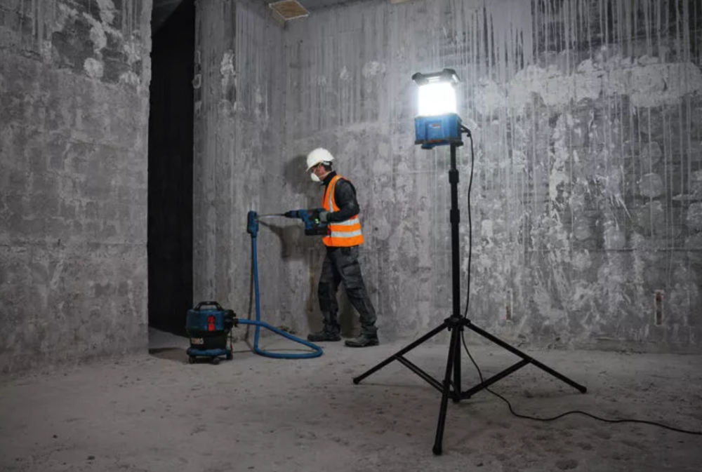 ไฟส่องสว่างไร้สาย BOSCH GLA 18VH-7500 Professional ความสวาสงสูงสุด 7500 ลูเมน (ตัวเปล่า)