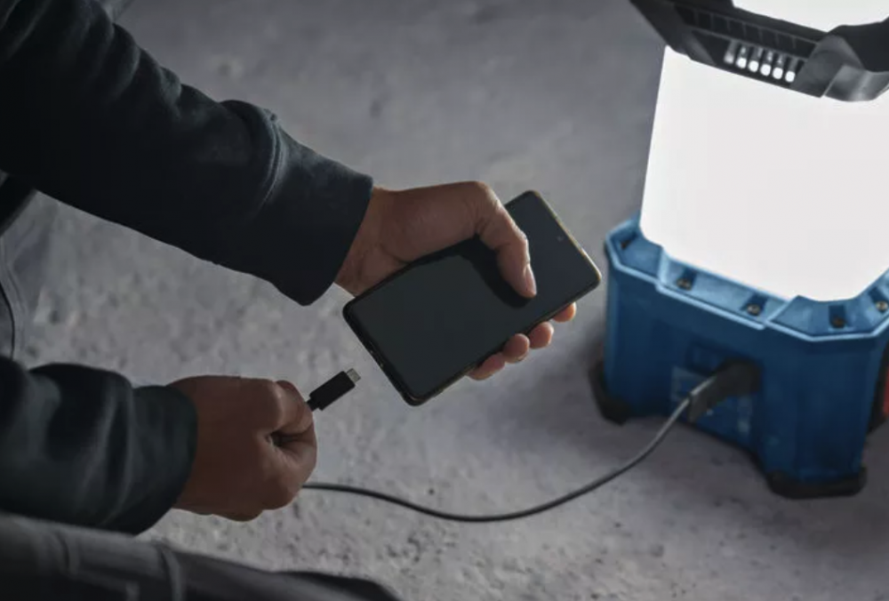 ไฟส่องสว่างไร้สาย BOSCH GLA 18VH-7500 Professional ความสวาสงสูงสุด 7500 ลูเมน (ตัวเปล่า)