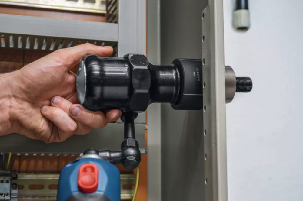 เครื่องตัดสายไฟไร้สาย BOSCH GLH 18V-60 Professional ระบบไฮดรอลิก แรงเจาะสูงสุด 60 kN (ตัวเปล่า)