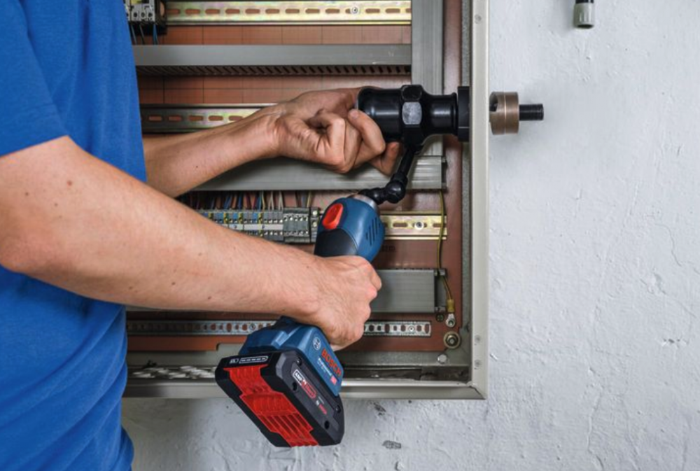 เครื่องตัดสายไฟไร้สาย BOSCH GLH 18V-60 Professional ระบบไฮดรอลิก แรงเจาะสูงสุด 60 kN (ตัวเปล่า)