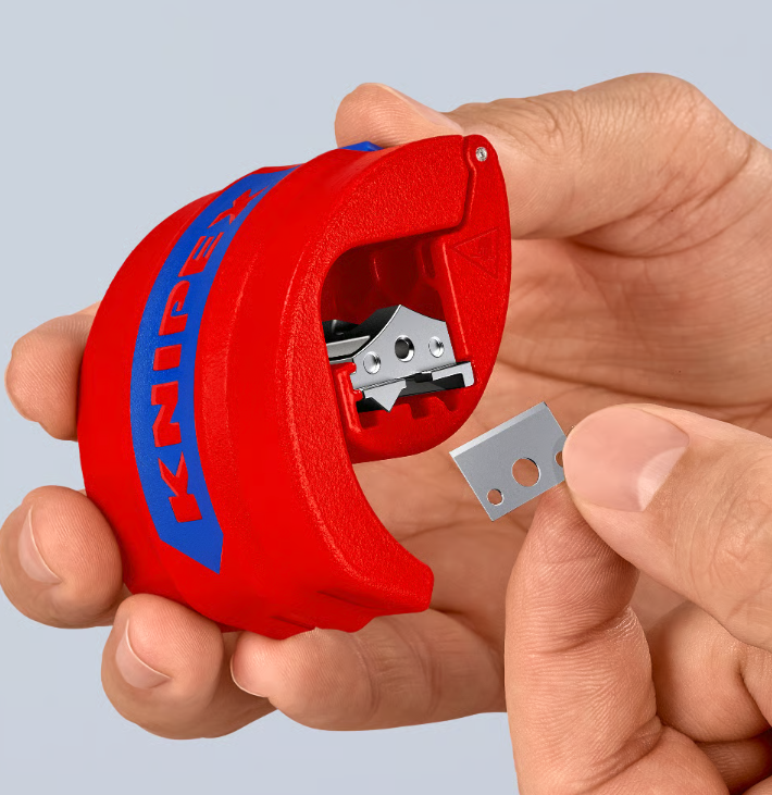 คีมตัดท่อพลาสติก KNIPEX DPT50 90 23 02 BK