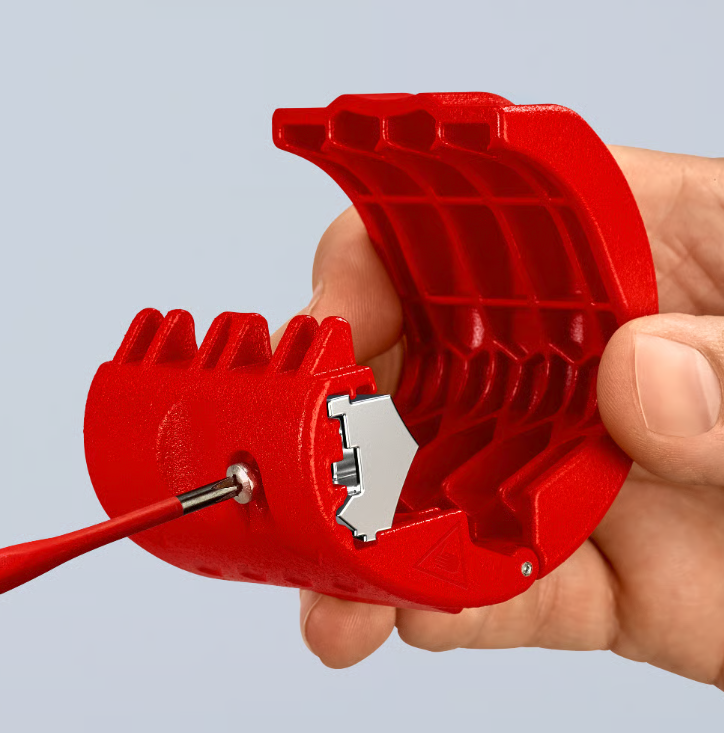 คีมตัดท่อพลาสติก KNIPEX DPT50 90 23 02 BK