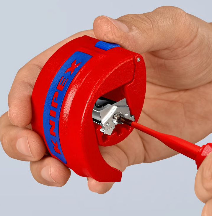 คีมตัดท่อพลาสติก KNIPEX DPT50 90 23 02 BK