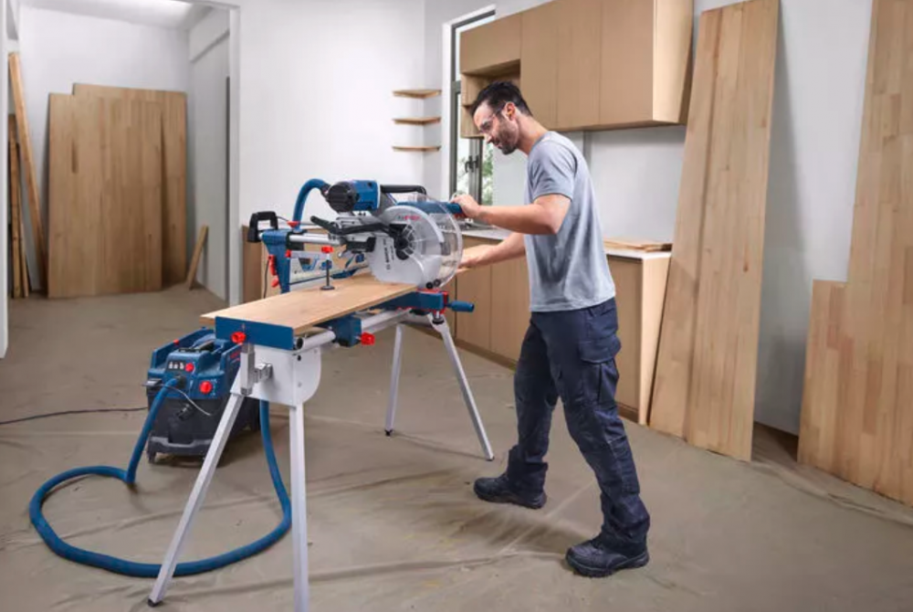 แท่นตัดองศา BOSCH GCM 340-305 D Professional กำลังไฟ 1800 วัตต์ ขนาด 305 มม.