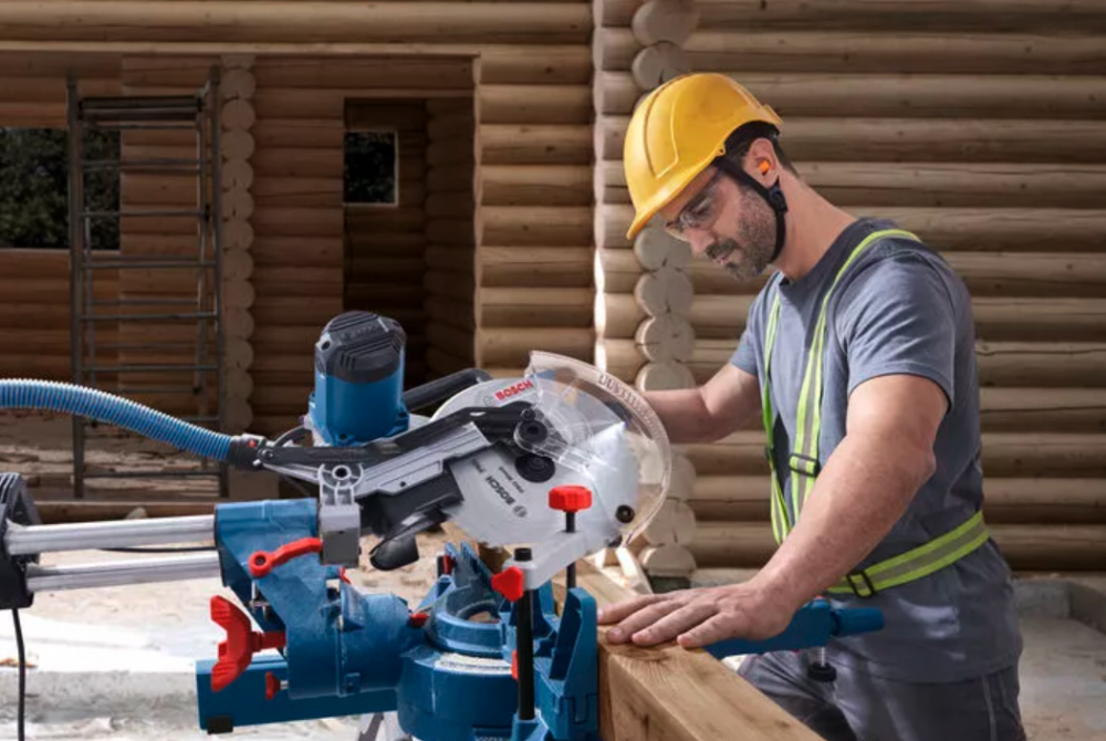 แท่นตัดองศา BOSCH GCM 340-305 D Professional กำลังไฟ 1800 วัตต์ ขนาด 305 มม.