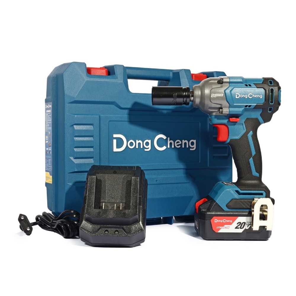 บล็อกกระแทกไร้สาย DONG CHENG DCPB488 ขนาด 1 2 นิ้ว 20V  BL Motor 488 Nm  พร้อมแบต 4 0Ah x  1 ก้อน     แท่นชาร์จ