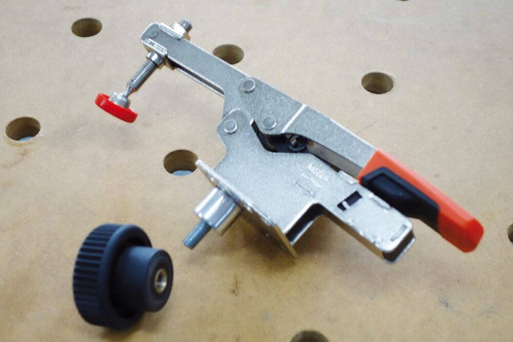 อะแดปเตอร์สลักล็อก BESSEY STC SET T20 สำหรับยึดแคลมป์เข้ากับโต๊ะ ขนาด 20 mm