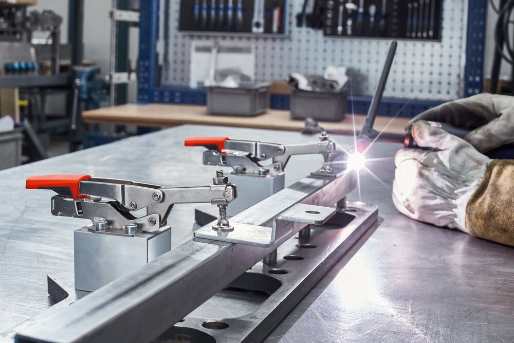 แคลมป์จับชิ้นงาน BESSEY STC HH50 T20 Horizontal toggle clamp