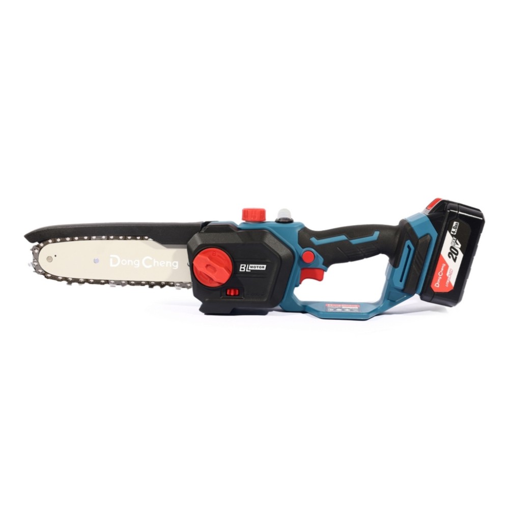 เลื่อยโซ่ไร้สาย DONG CHENG DCML20081 DM 20V  BL Motor ขนาด 8 นิ้ว พร้อมแบตเตอรี่ 4 0Ah x  1 ก้อน     แท่นชาร์จ