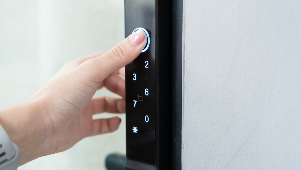 กลอนประตูดิจิตอลแบบ Mortise กับ Rim Lock ต่างกันยังไง