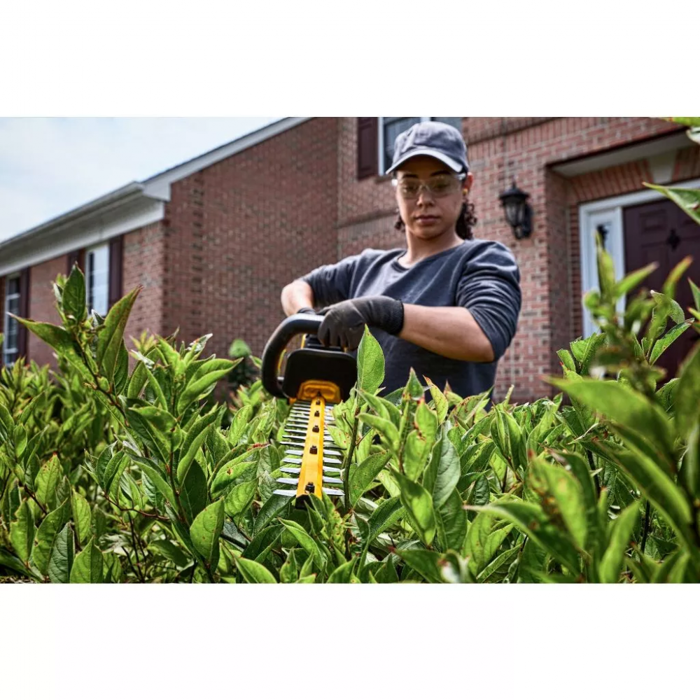 เครื่องตัดแต่งพุ่มไม้ไร้สาย DEWALT DCMHT573N XJ ขนาด 650 มม  60V  ตัวเปล่า 