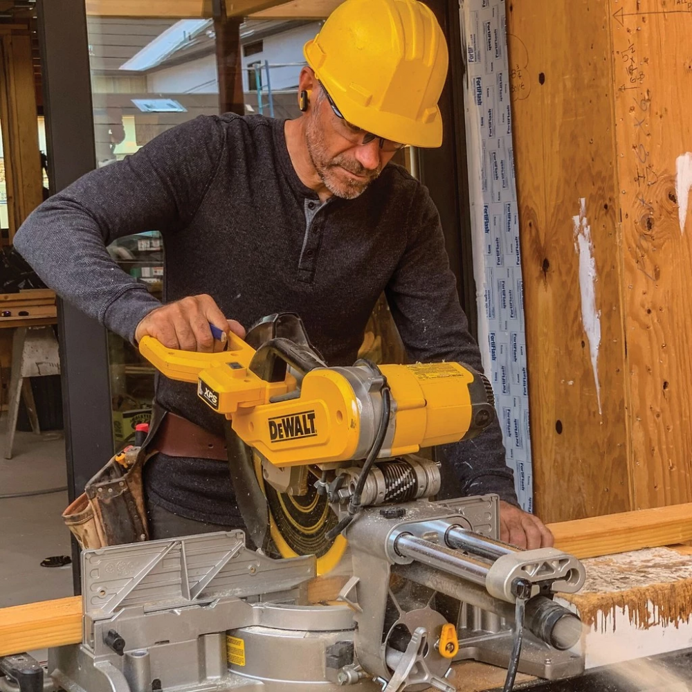 หูฟังไร้สาย DEWALT DXMA1902092E