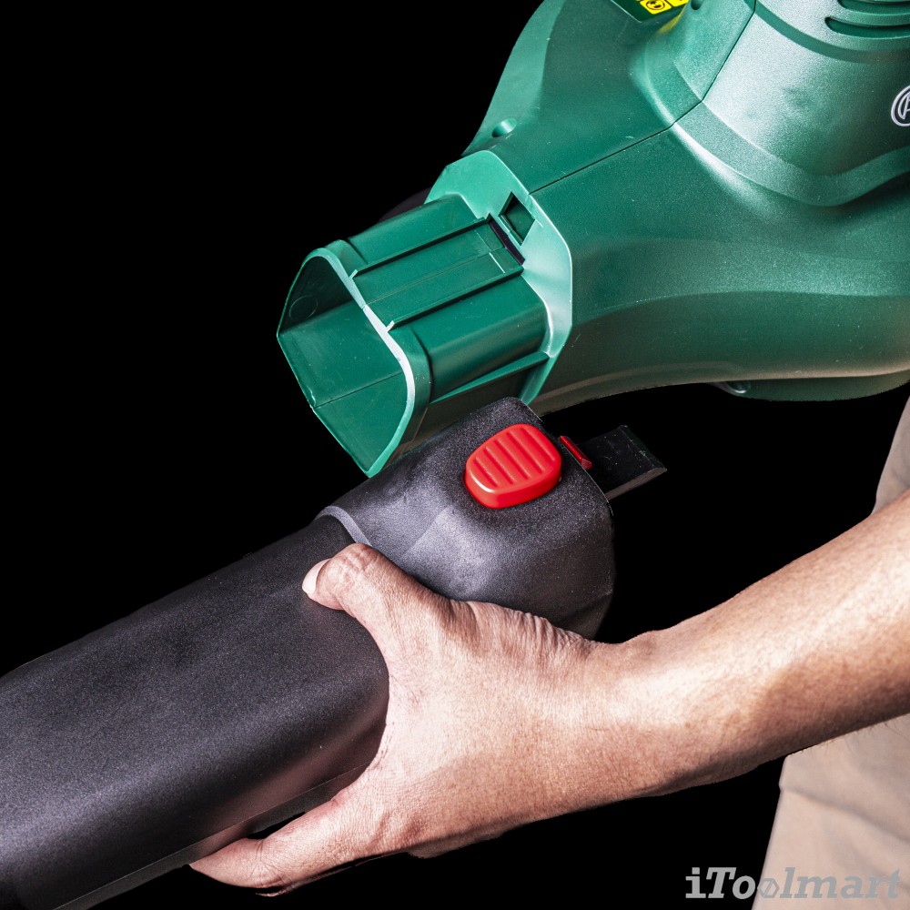 เครื่องเป่าลมไฟฟ้า Bosch UniversalGardenTidy 3000