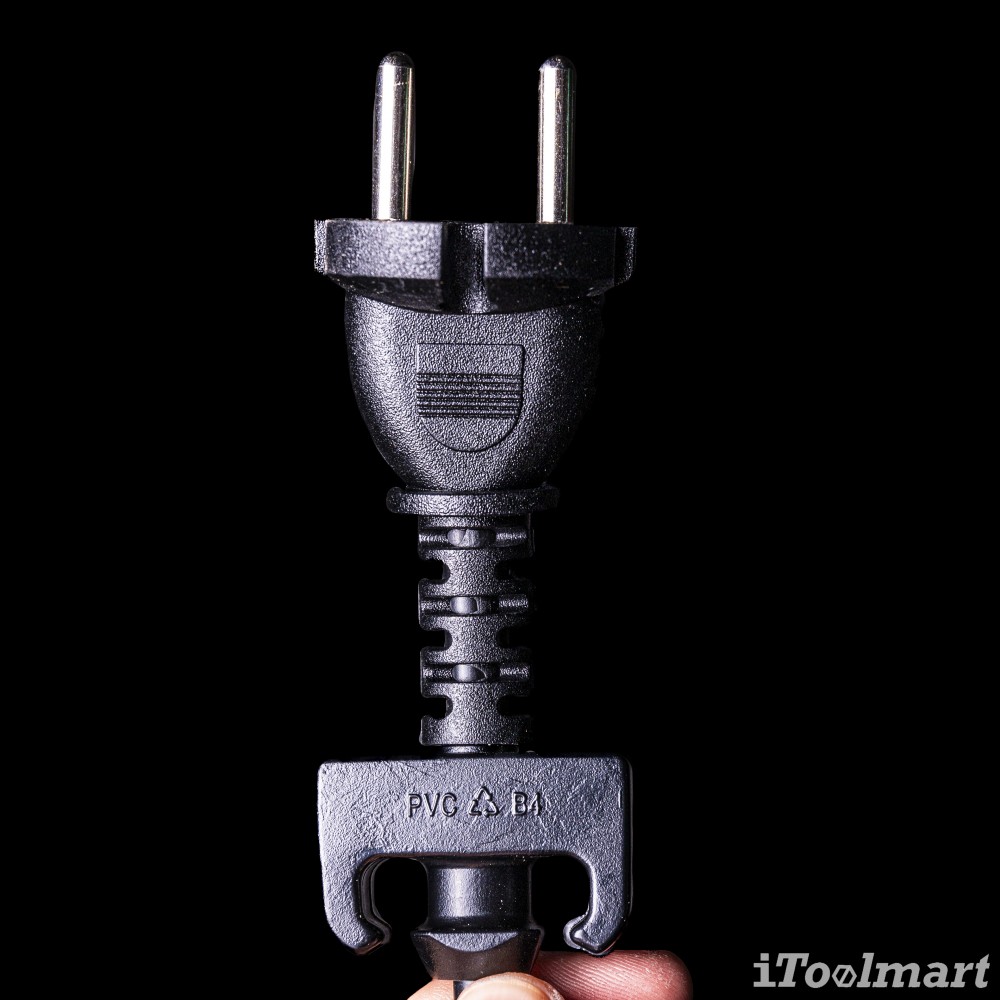 เครื่องเป่าลมไฟฟ้า Bosch UniversalGardenTidy 3000