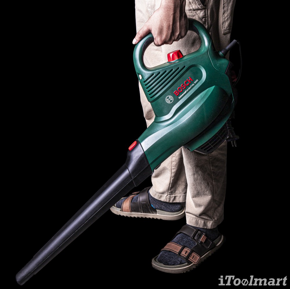 เครื่องเป่าลมไฟฟ้า Bosch UniversalGardenTidy 3000
