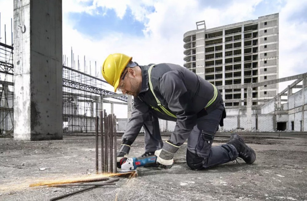 เครื่องเจียรไร้สาย BOSCH GWS 18V-11 S Professional ขนาด 4 นิ้ว (ตัวเปล่า)