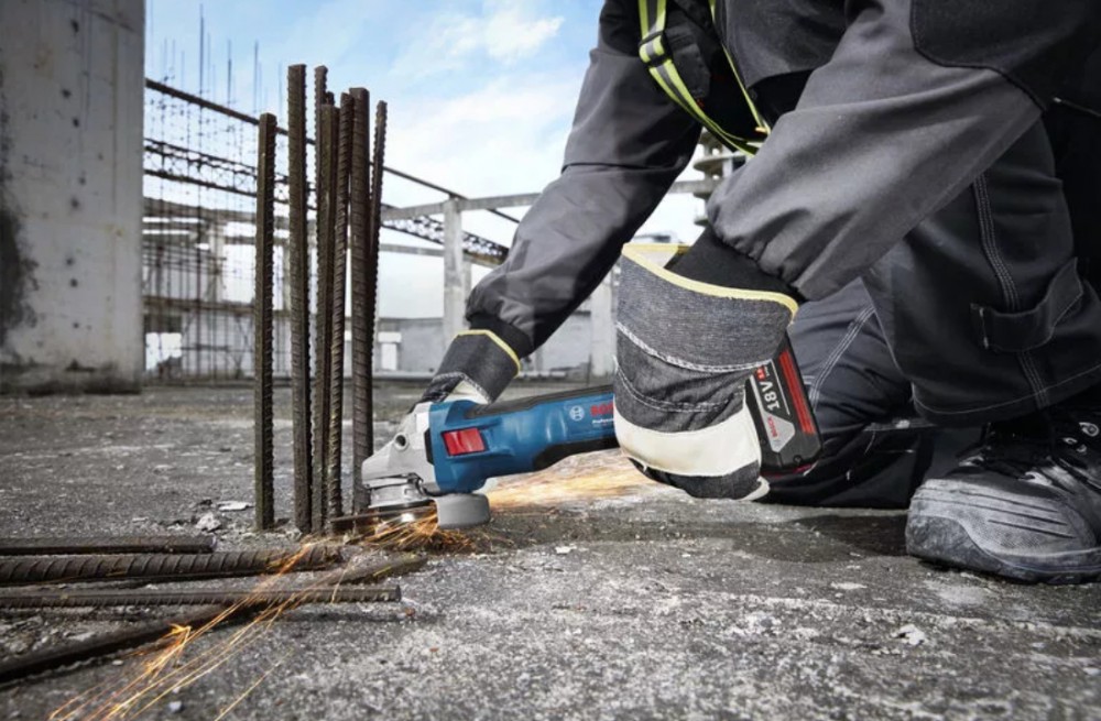 เครื่องเจียรไร้สาย BOSCH GWS 18V-11 S Professional ขนาด 4 นิ้ว (ตัวเปล่า)