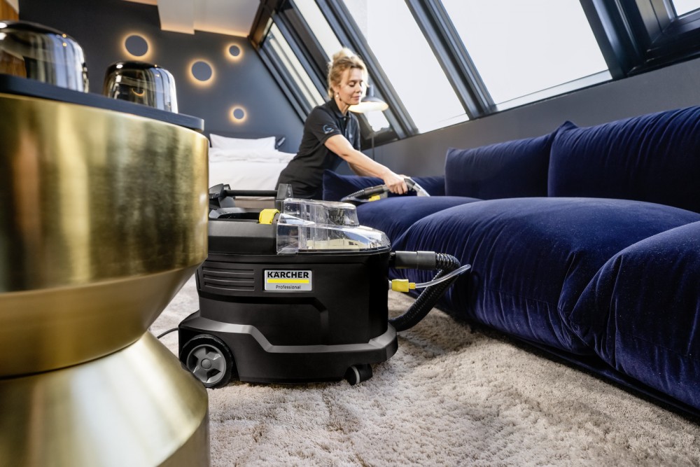 เครื่องซักพรม แบบดูดกลับ Karcher Puzzi 8/1 Anniversary Edition 1.100-248.0