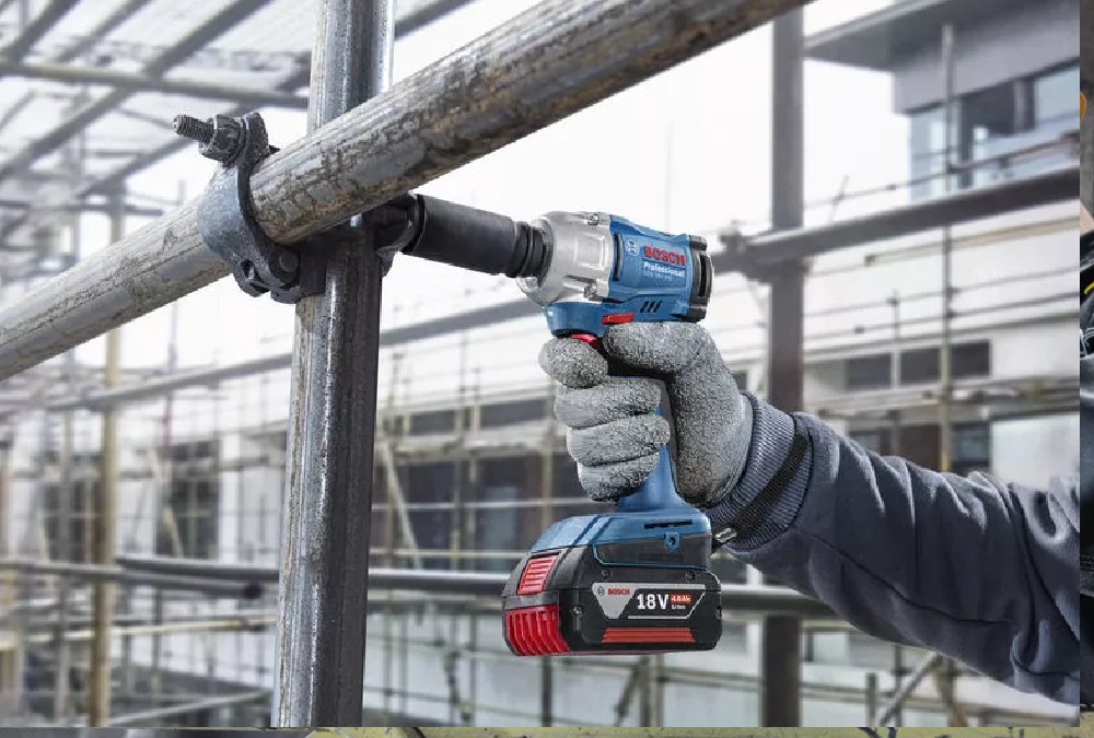 บล็อกกระแทกไร้สาย BOSCH GDS 18V 350 ขนาด 1 2 นิ้ว แรงบิด 350 นิวตันเมตร