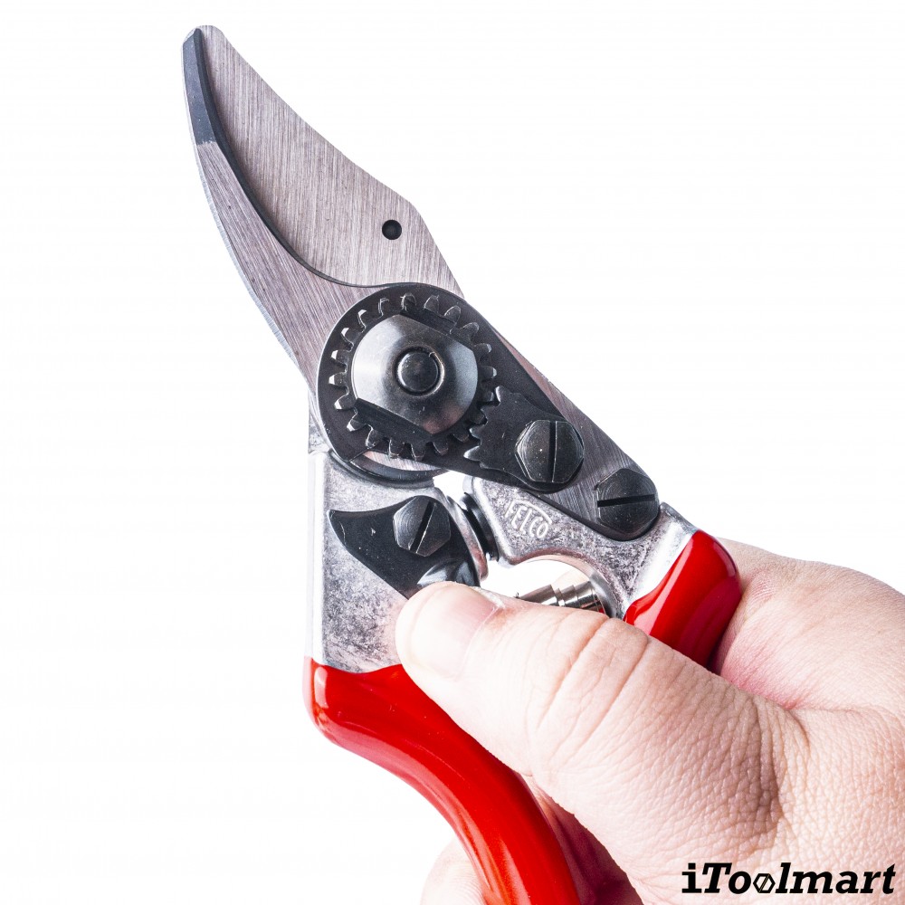 กรรไกรตัดแต่งกิ่งไม้ FELCO 6  made in swiss  สำหรับมือขนาดกลาง