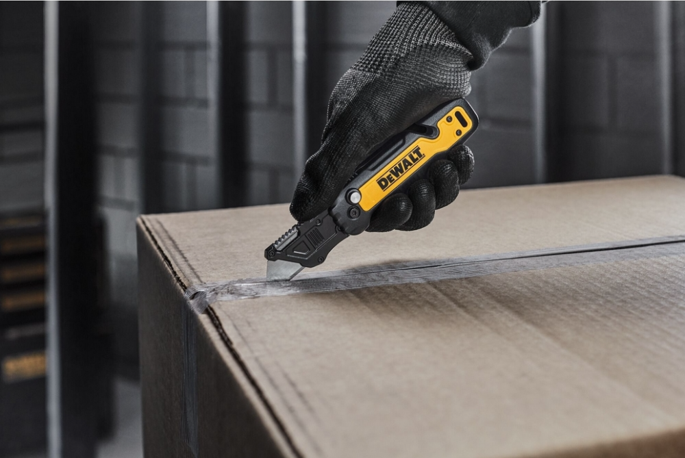 มีดพับอเนกประสงค์ DEWALT DWHT10992 แบบมีช่องเก็บใบ  รุ่น 3 0 