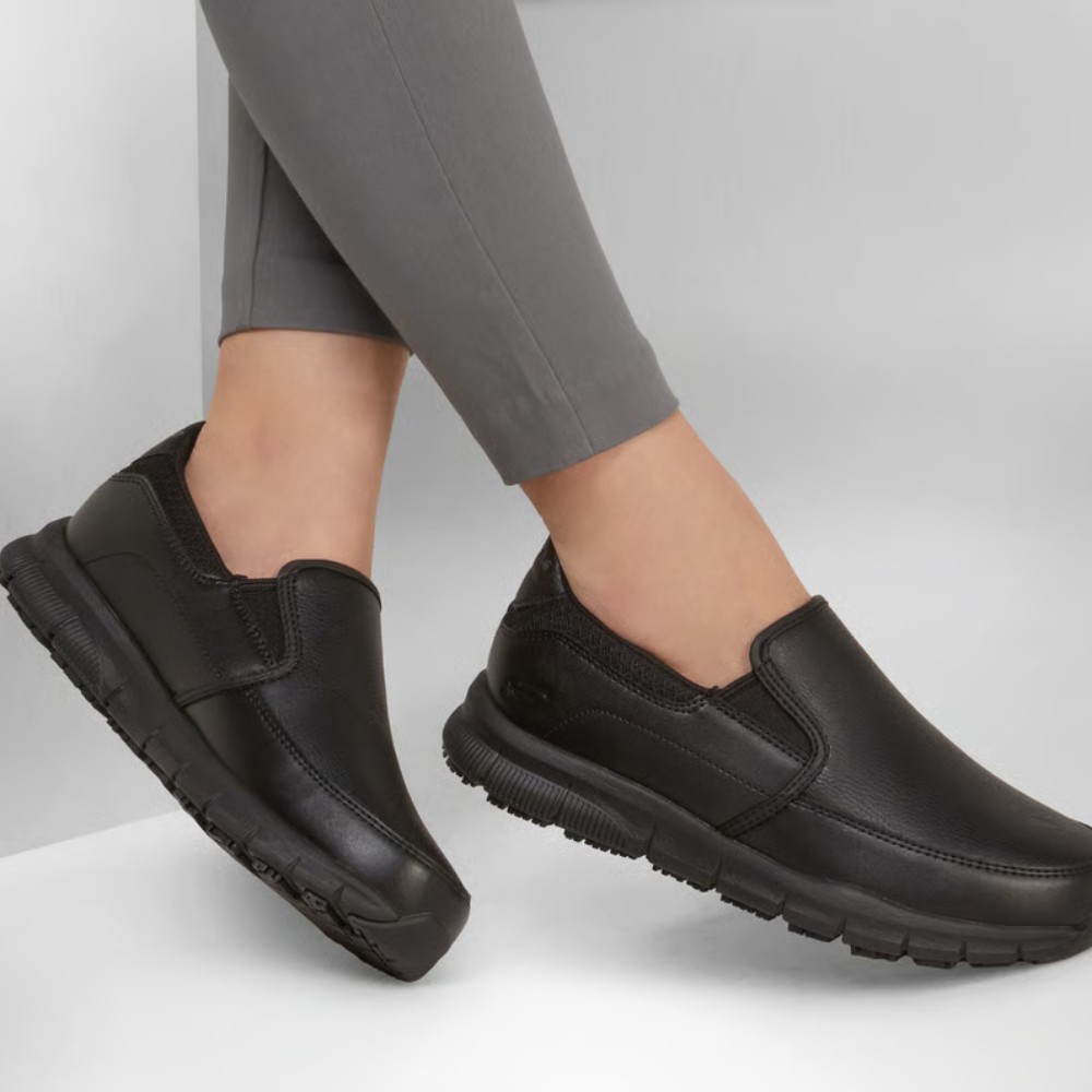 รองเท้าเซฟตี้ Skechers 77236 Nampa Annod SR (Work Womens) สีดำ พื้นกันลื่น Memory Foam ป้องกันอันตรายจากไฟฟ้า