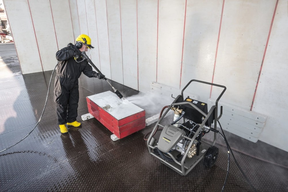 เครื่องฉีดน้ำแรงดันสูง Karcher HD 13/35-4 Cage Ultra-high-pressure cleaner 1.367-154.0