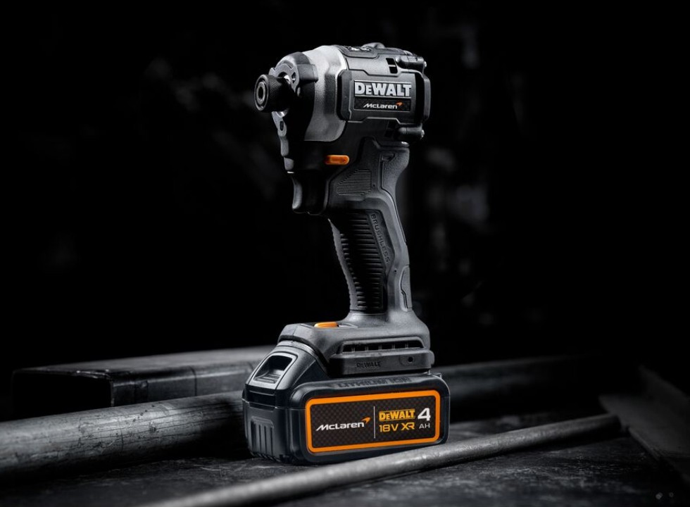 ชุดไขควงกระแทกไร้สาย Dewalt DCF85MM1T-QW 18V. McLaren Limited Edition