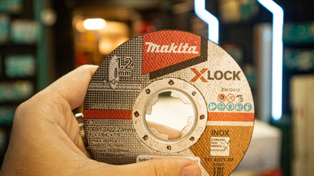เจาะลึก ใบตัดเหล็ก Bosch vs Makita ใช้แทนกันได้ไหม เลือกแบรนด์ไหนดี เจาะลึก ใบตัดเหล็ก Bosch vs Makita ใช้แทนกันได้ไหม เลือกแบรนด์ไหนดี