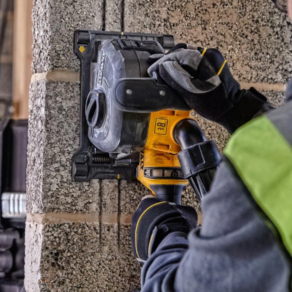 ใบตัดเพชร DEWALT DT90294-QZ ขนาด 5 นิ้ว (125 x 22 มม.) สำหรับเครื่องกรีดผนังไร้สาย DCG200