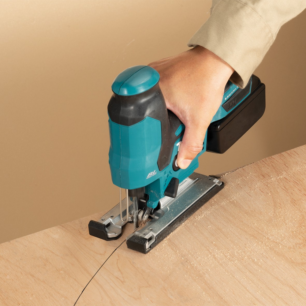 เลื่อยจิ๊กซอร์ไร้สาย MAKITA DJV185Z 18V   ตัวเปล่า 