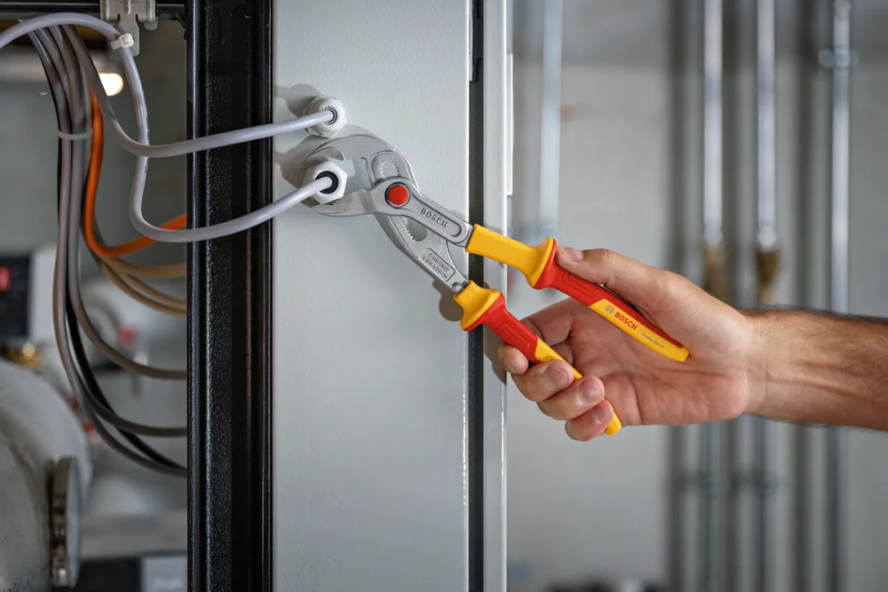 ชุดเครื่องมือกันไฟ BOSCH 1 600 A02 NG4 21 ชิ้น