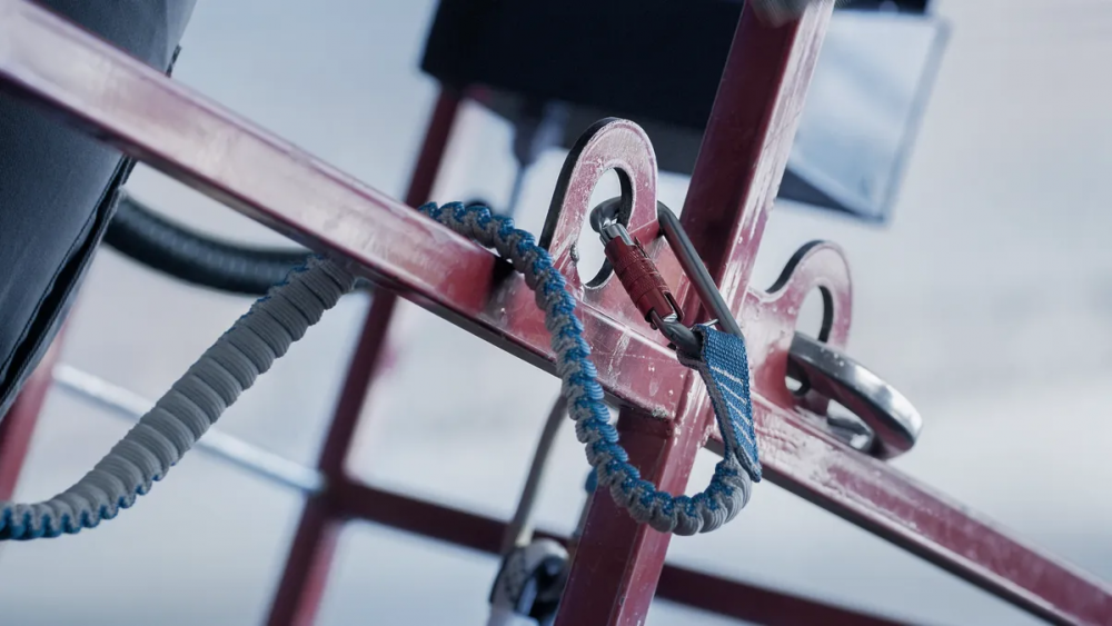 สายเซฟตี้ BOSCH PRO Lanyard Light พร้อมห่วงล็อคคู่ รับน้ำหนักได้ 6 kg 