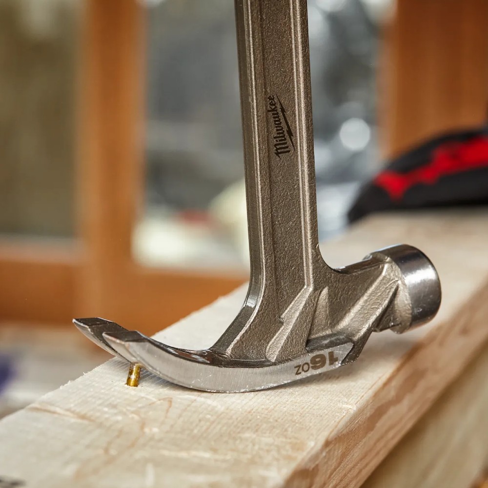 ค้อนหงอน ผิวเรียบ Milwaukee 48 22 9018 Smooth Face Hybrid Claw Hammer ขนาด 16 ออนซ์&nbsp; 454 กรัม 