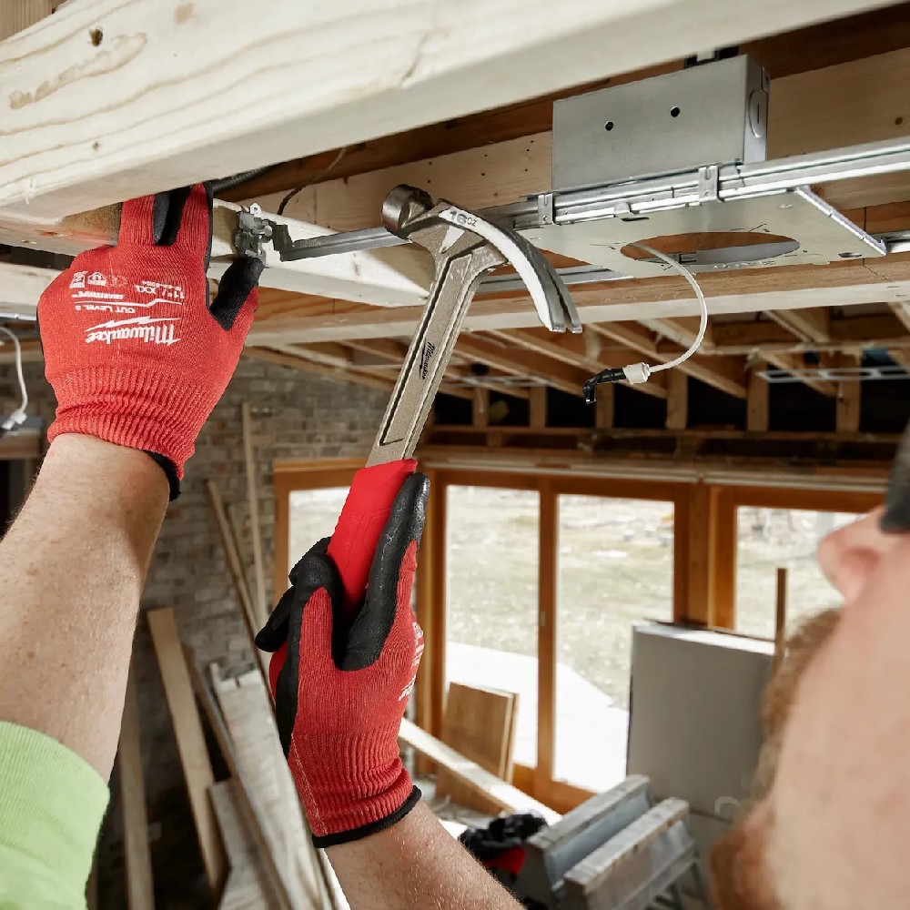 ค้อนหงอน ผิวเรียบ Milwaukee 48 22 9018 Smooth Face Hybrid Claw Hammer ขนาด 16 ออนซ์&nbsp; 454 กรัม 