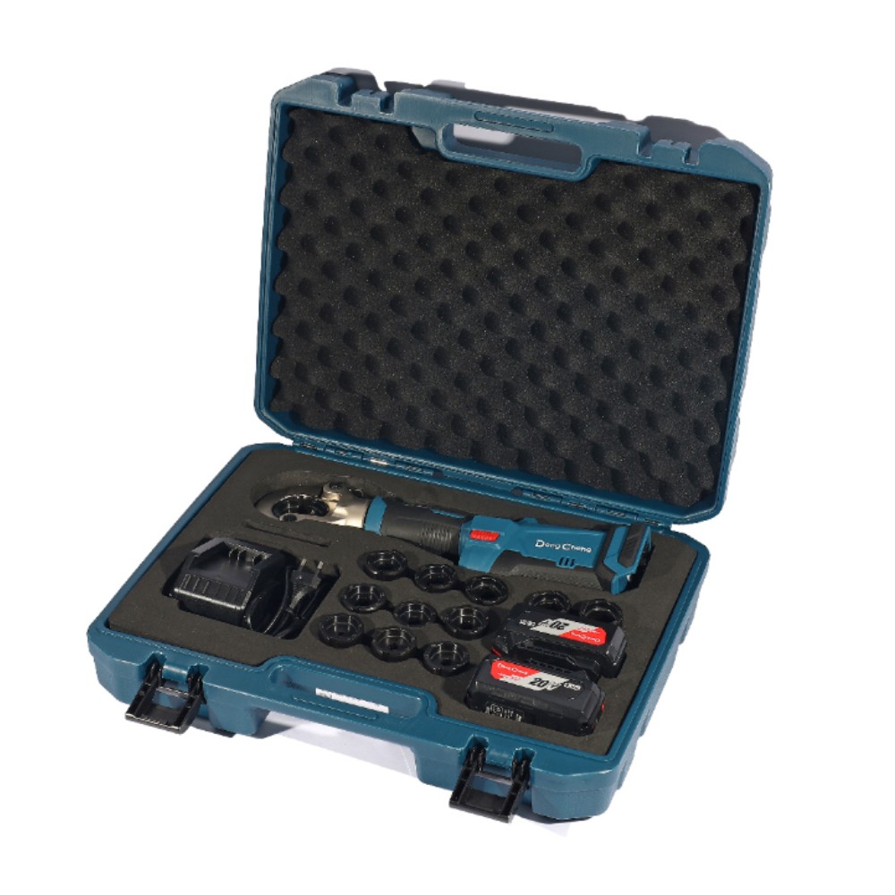 เครื่องย้ำสายไฟไฮดรอลิกไร้สาย DONG CHENG DCYH02 300 EM 20V  ชุดแบตเตอรี่ 4 0Ah x 2 