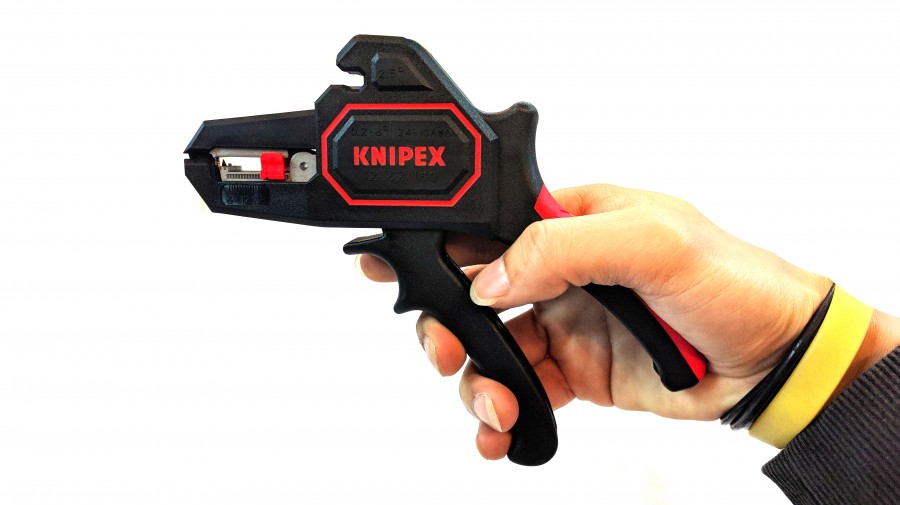 เครื่องปลอกสายไฟแบบอัตโนมัติ KNIPEX