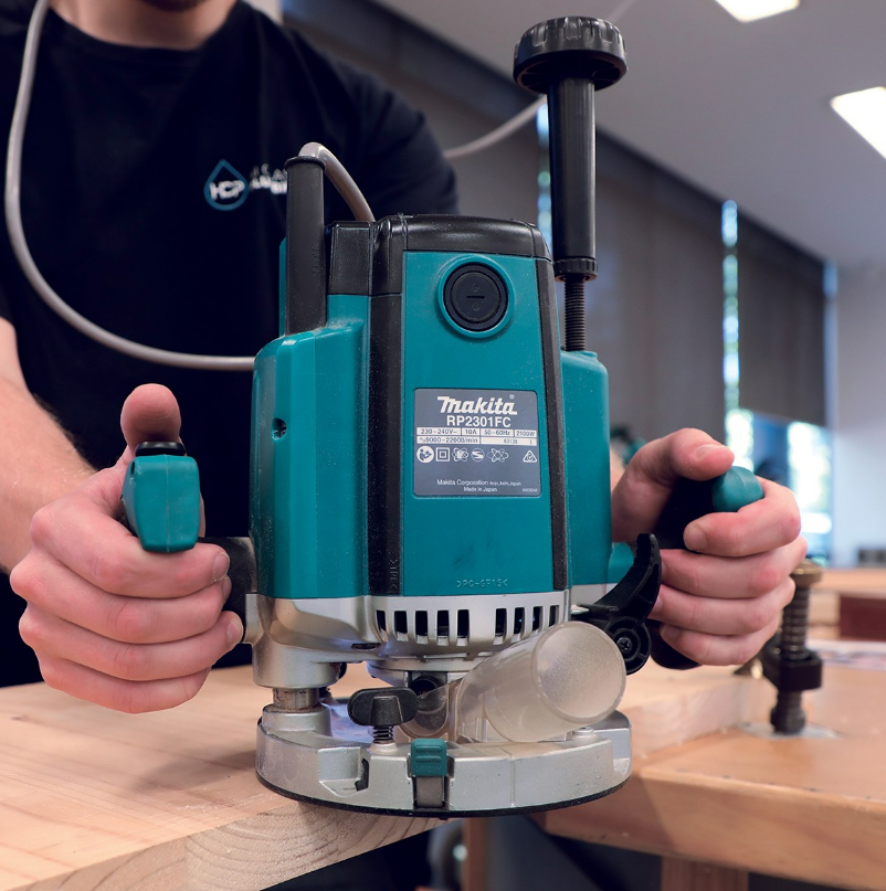 เราเตอร์ MAKITA RP2301FC05 ขนาด 1/2 นิ้ว (12 มิล) 2100W 22000Rmp