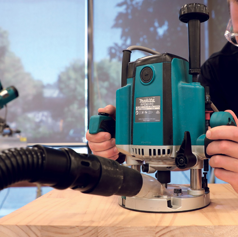 เราเตอร์ MAKITA RP2301FC05 ขนาด 1/2 นิ้ว (12 มิล) 2100W 22000Rmp