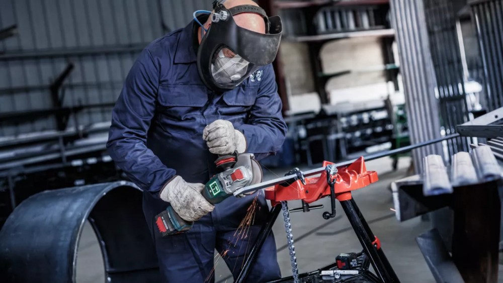 ใบตัดเหล็ก 5 นิ้ว BOSCH PRO Metal ระบบ X-LOCK 125 x 2.5 x 22.23 มม.
